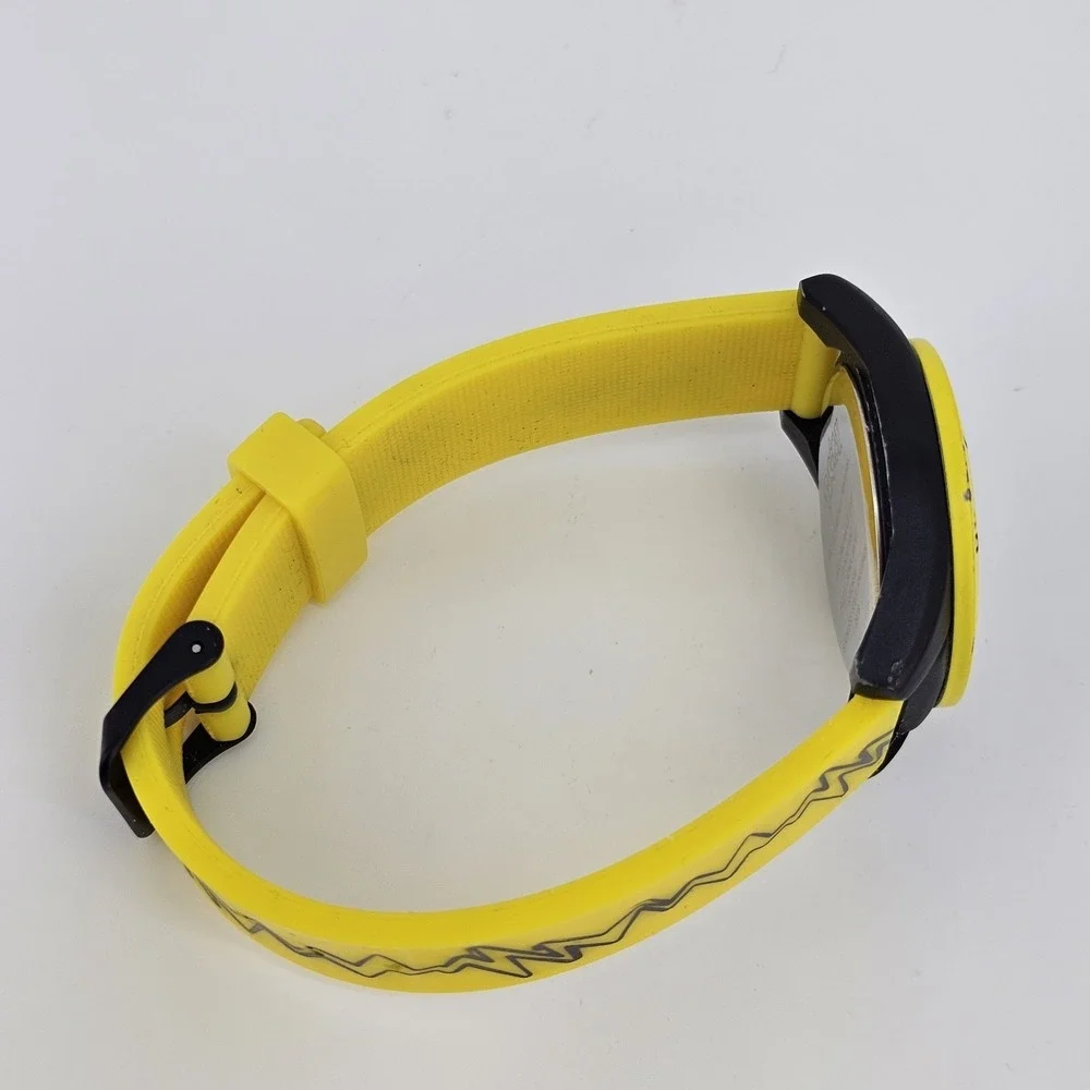Pokemon Analog Watch 36MM Pikachu Dial‎ Black Yellow Plastic Bands New Battery